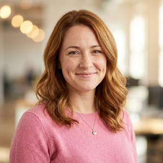 Emily Watson, angivet som chef for kundesupport hos Ravn Vinstborg, vist i et profilfoto
